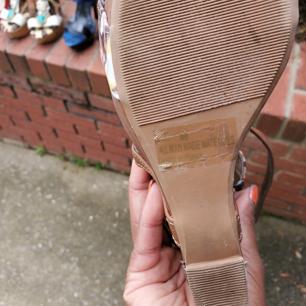 Shi by Journey Wedges - Picture 5 of 9